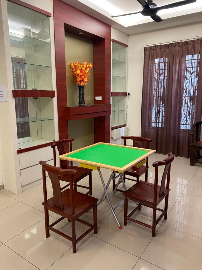 Villa Near Spice Arena 4Br 24Pax With Ktv Pool Table And Kids Swimming Pool Bayan Lepas Exterior photo